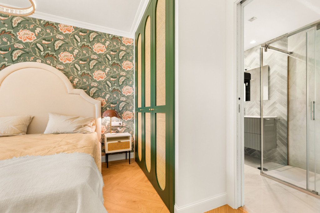 Middle Floor Apartment — The Golden Mile