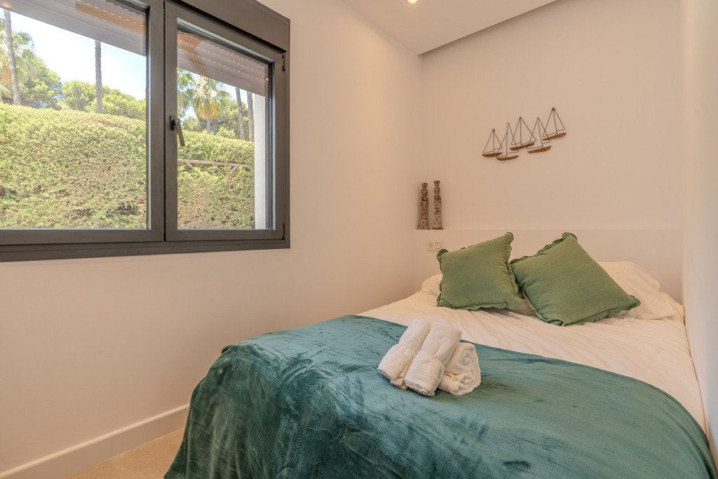 Detached Villa — Nueva Andalucía