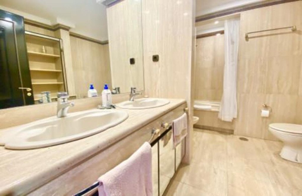 Apartamento Planta Media — Marbella