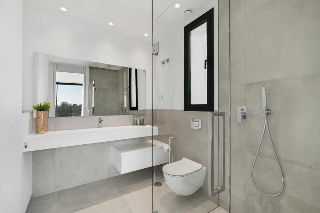 Villa – Chalet — Estepona