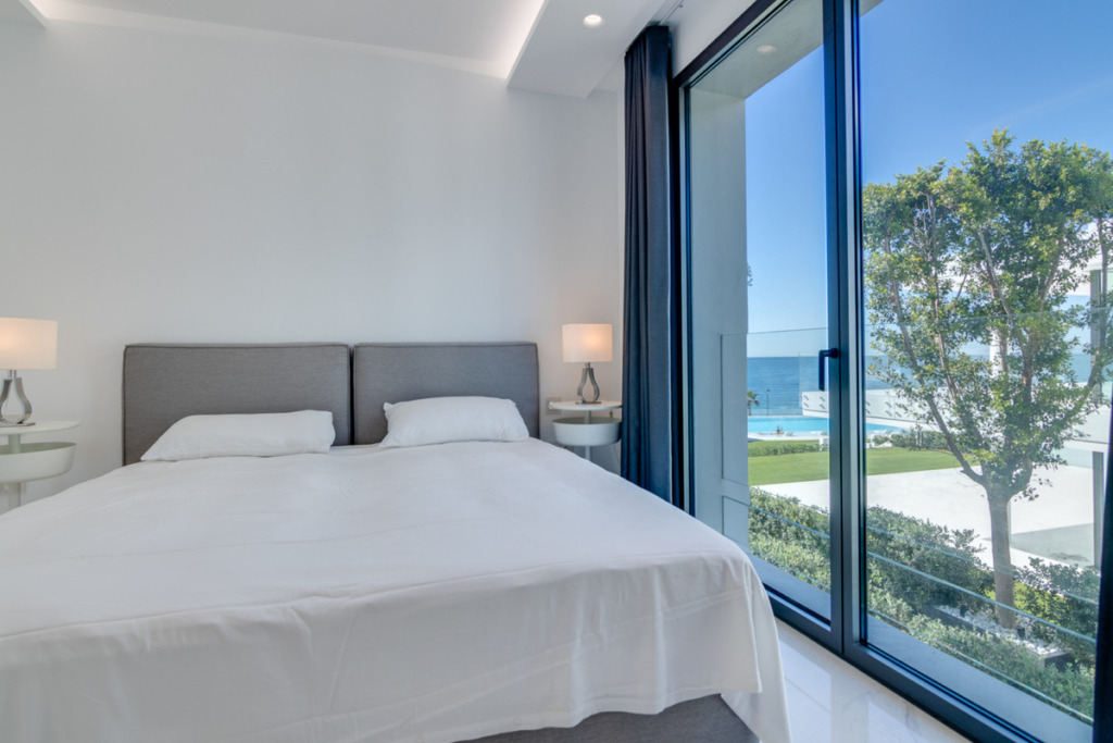 Middle Floor Apartment — Estepona