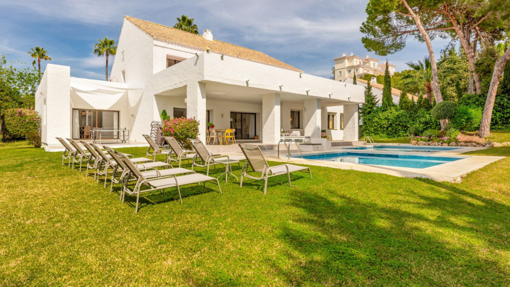 Villa – Chalet — Puerto Banús