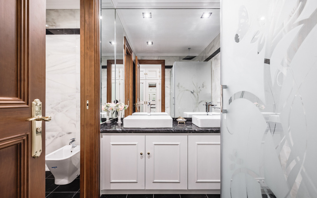 Villa – Chalet — The Golden Mile