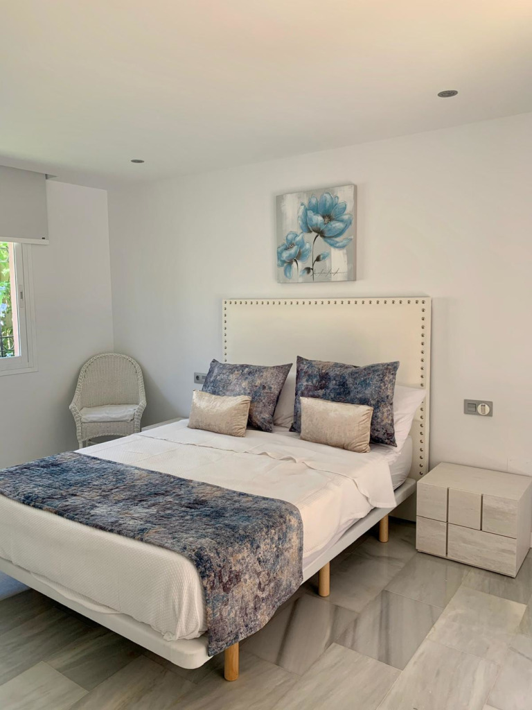 Detached Villa — Calahonda