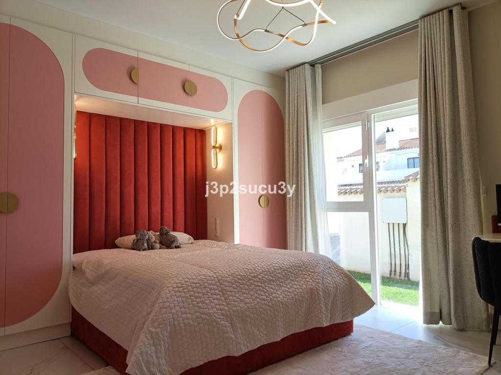Villa – Chalet — Cortijo Blanco