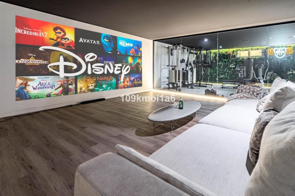 Villa – Chalet — Río Real