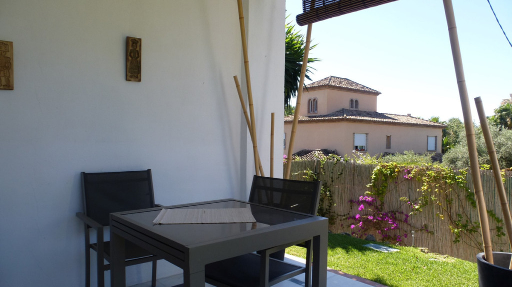 Villa – Chalet — Nueva Andalucía