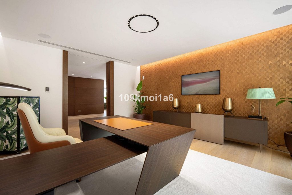 Detached Villa — Sierra Blanca
