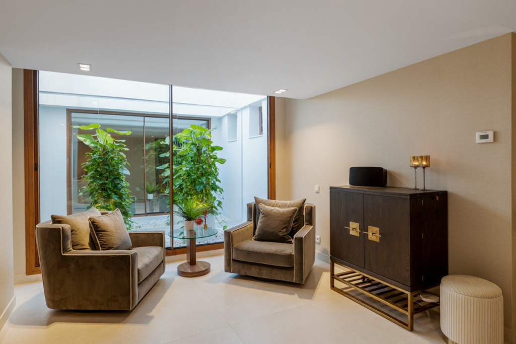Villa – Chalet — The Golden Mile