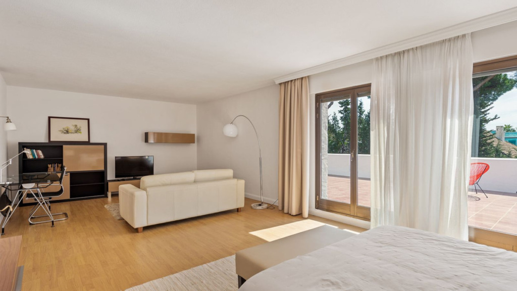 Detached Villa — Puerto Banús