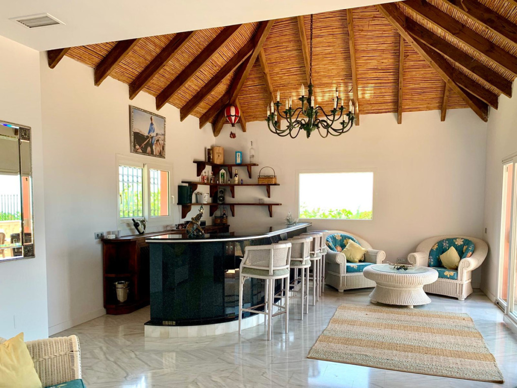 Detached Villa — Calahonda