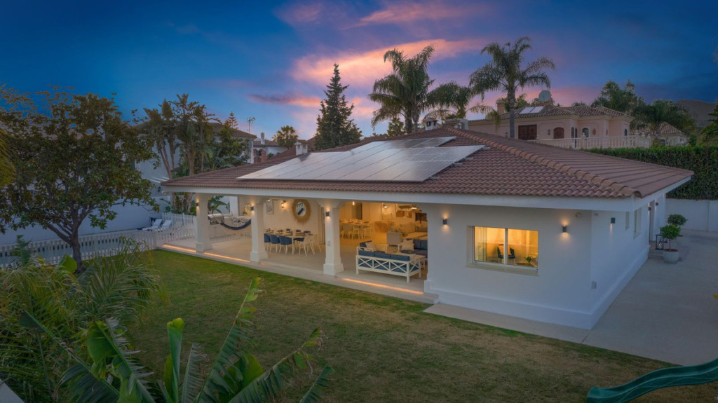Villa – Chalet — Cortijo Blanco