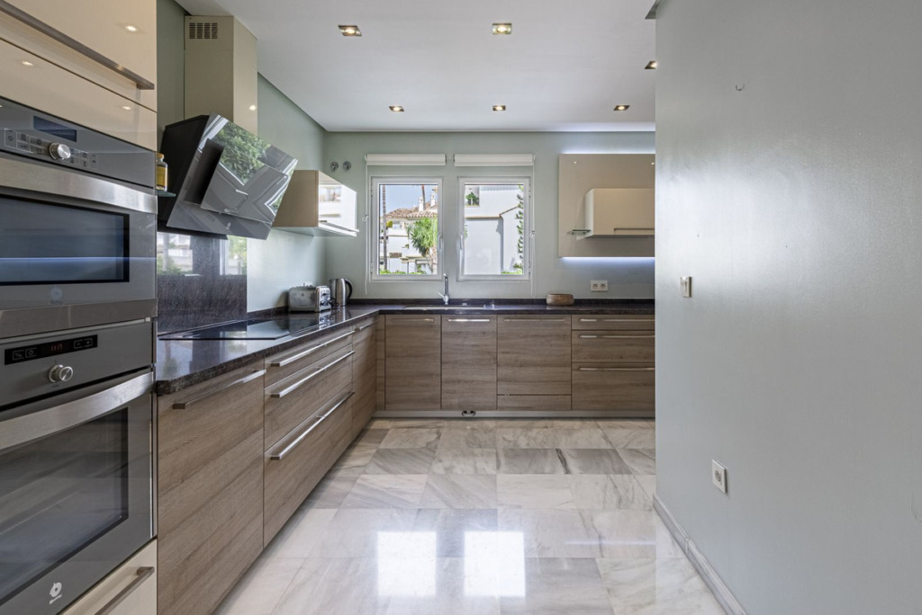 Middle Floor Apartment — The Golden Mile