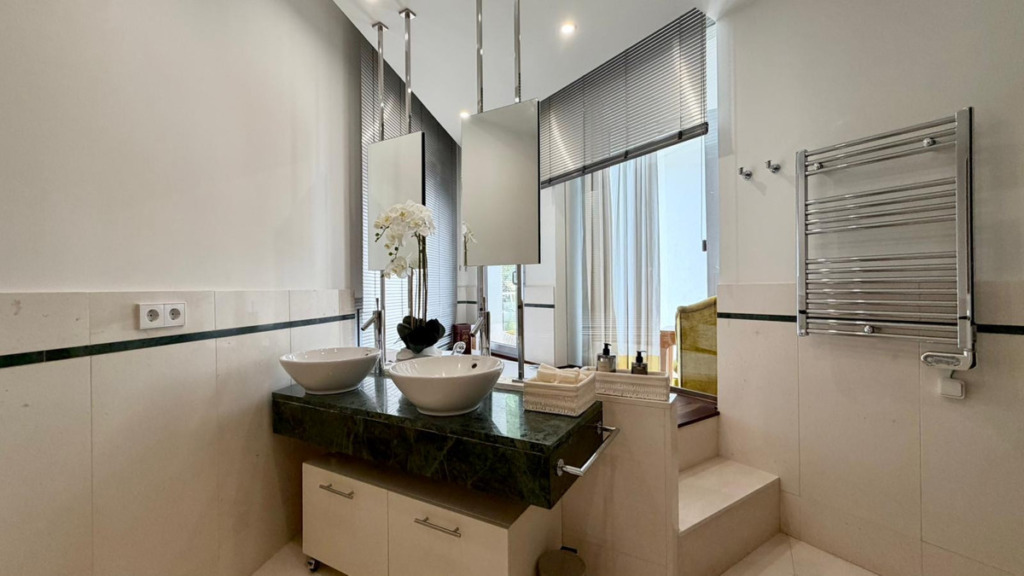 Semi-Detached House — The Golden Mile