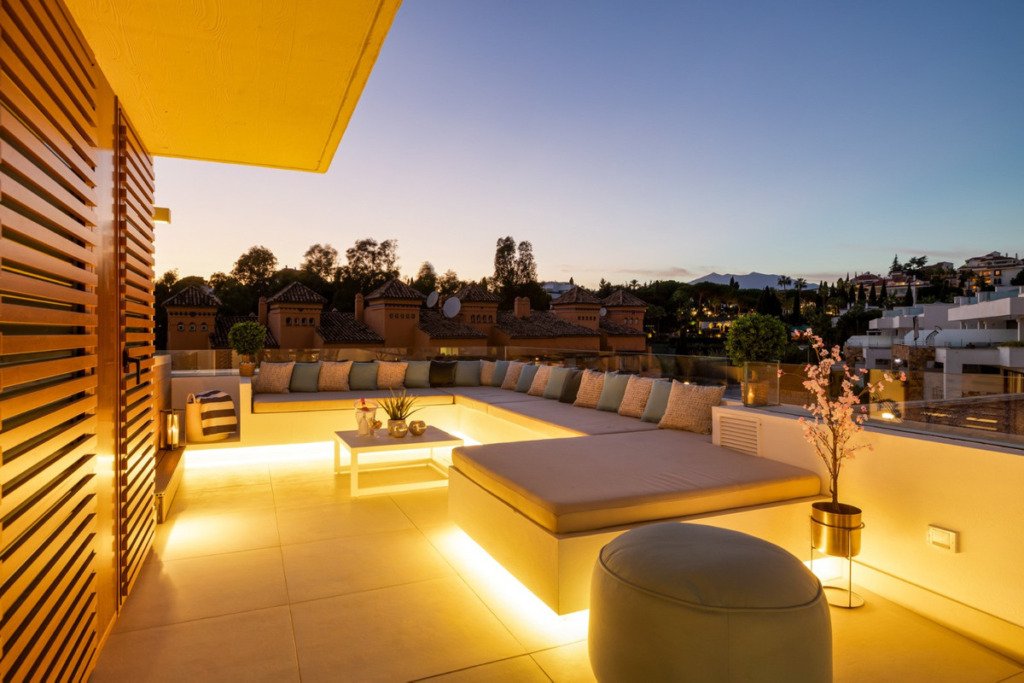 Villa – Chalet — The Golden Mile
