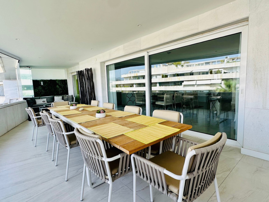 Apartamento Planta Media — Puerto Banús