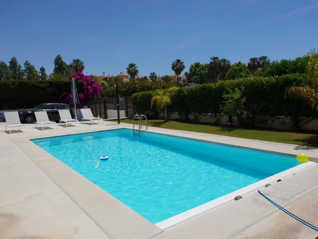 Villa – Chalet — San Pedro de Alcántara