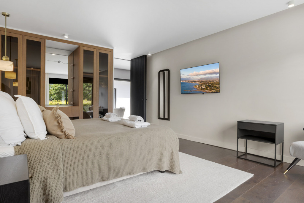 Villa – Chalet — Nueva Andalucía