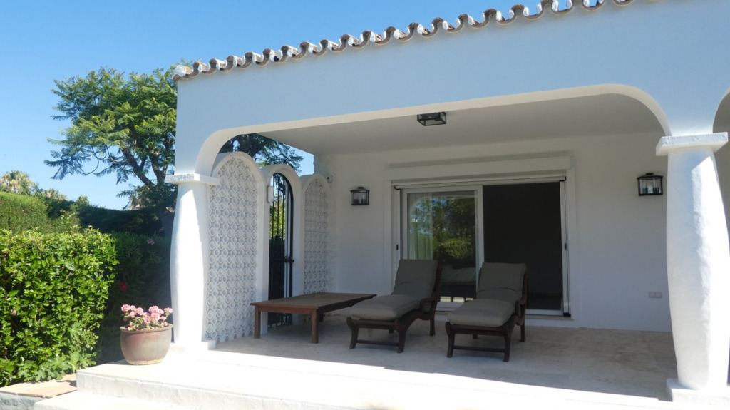 Вилла/Шале — Estepona