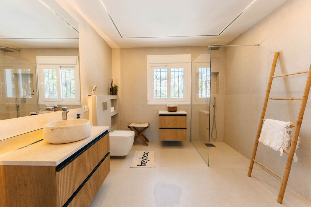Detached Villa — Costabella