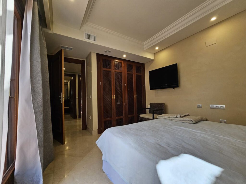 Middle Floor Apartment — Estepona