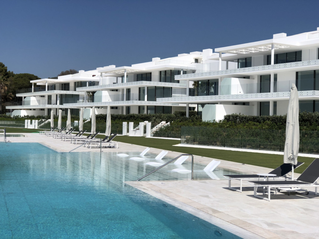 Apartamento Planta Media — Estepona