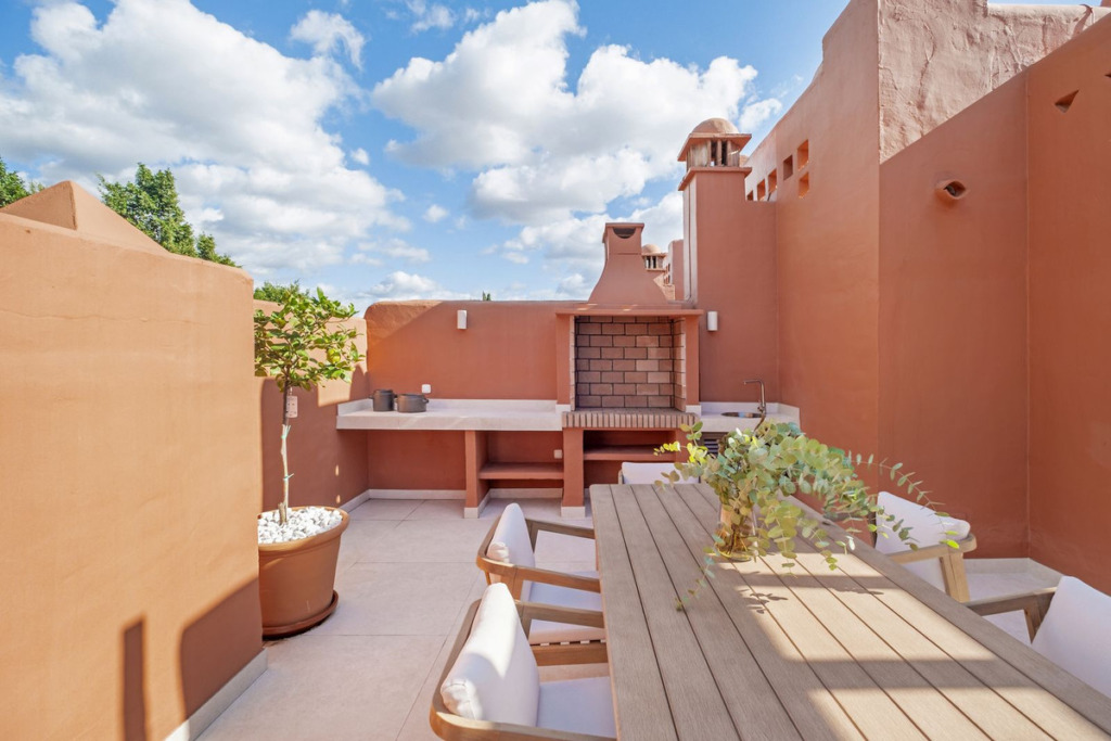 Semi-Detached House — The Golden Mile