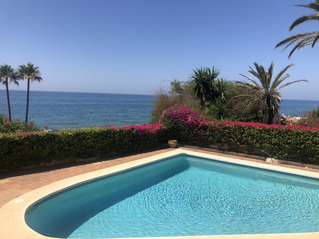 Detached Villa — Calahonda