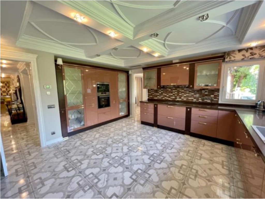 Villa – Chalet — Marbella