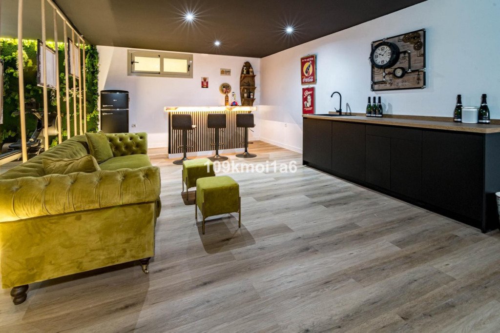 Villa – Chalet — Río Real