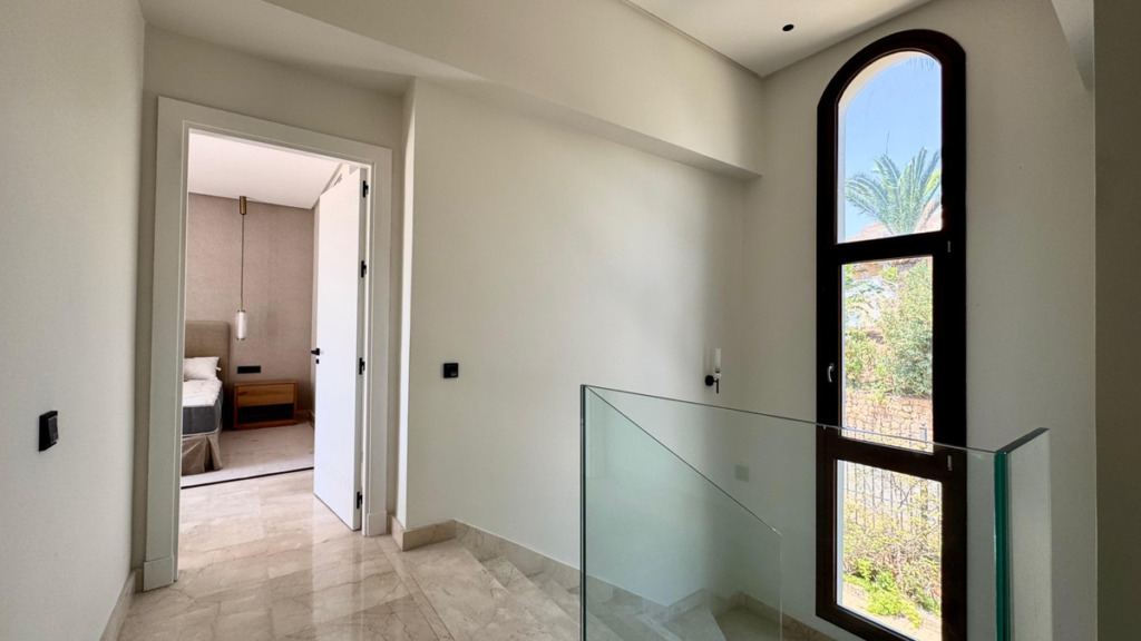 Villa – Chalet — The Golden Mile