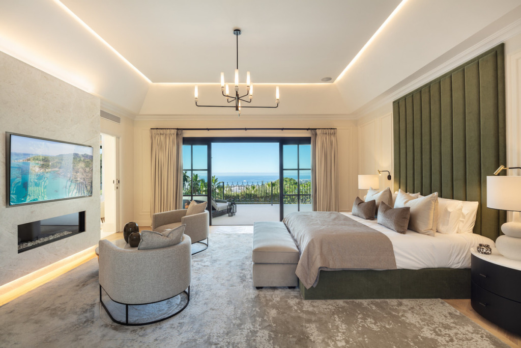 Detached Villa — Sierra Blanca