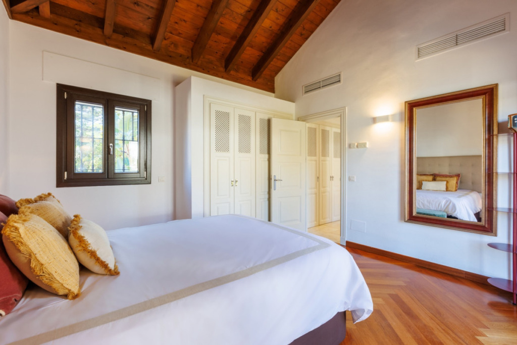 Detached Villa — Guadalmina Baja