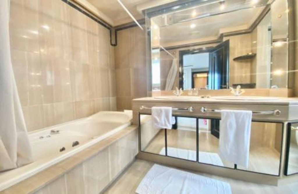Apartamento Planta Media — Marbella