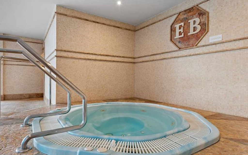 Apartamento Planta Media — Puerto Banús