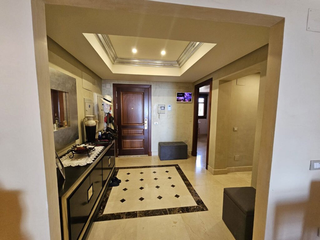 Middle Floor Apartment — Estepona