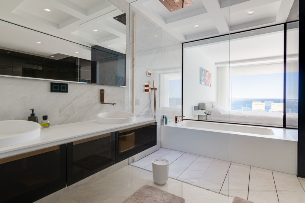 Apartamento Planta Media — Estepona