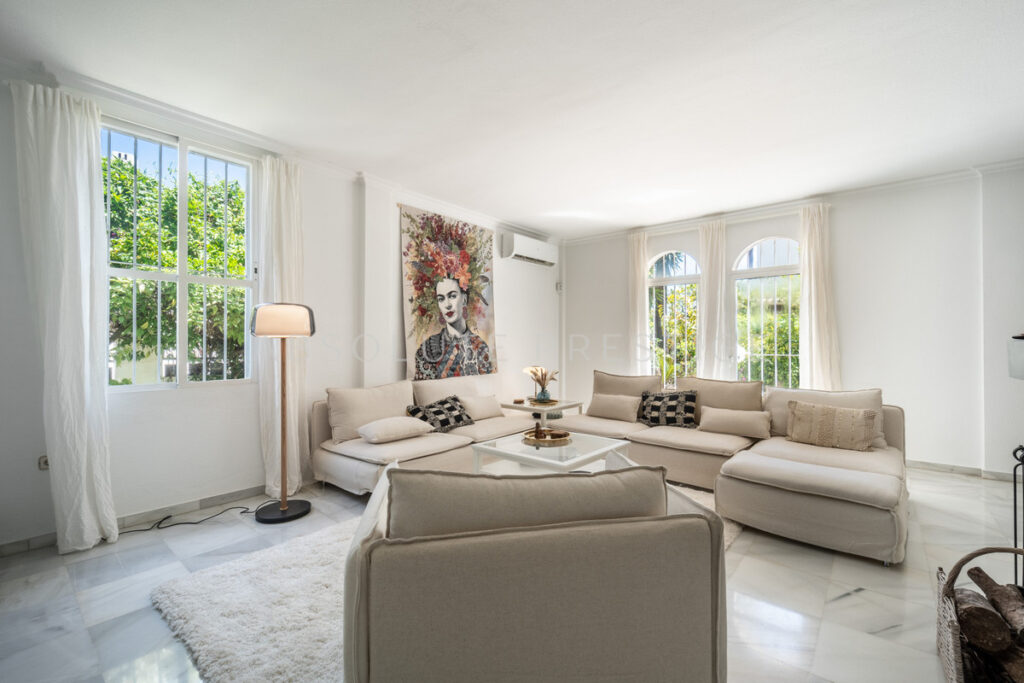 Villa – Chalet — Nueva Andalucía