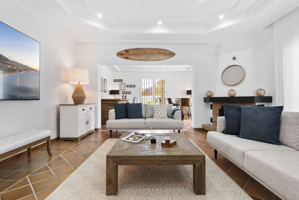 Villa – Chalet — Las Chapas