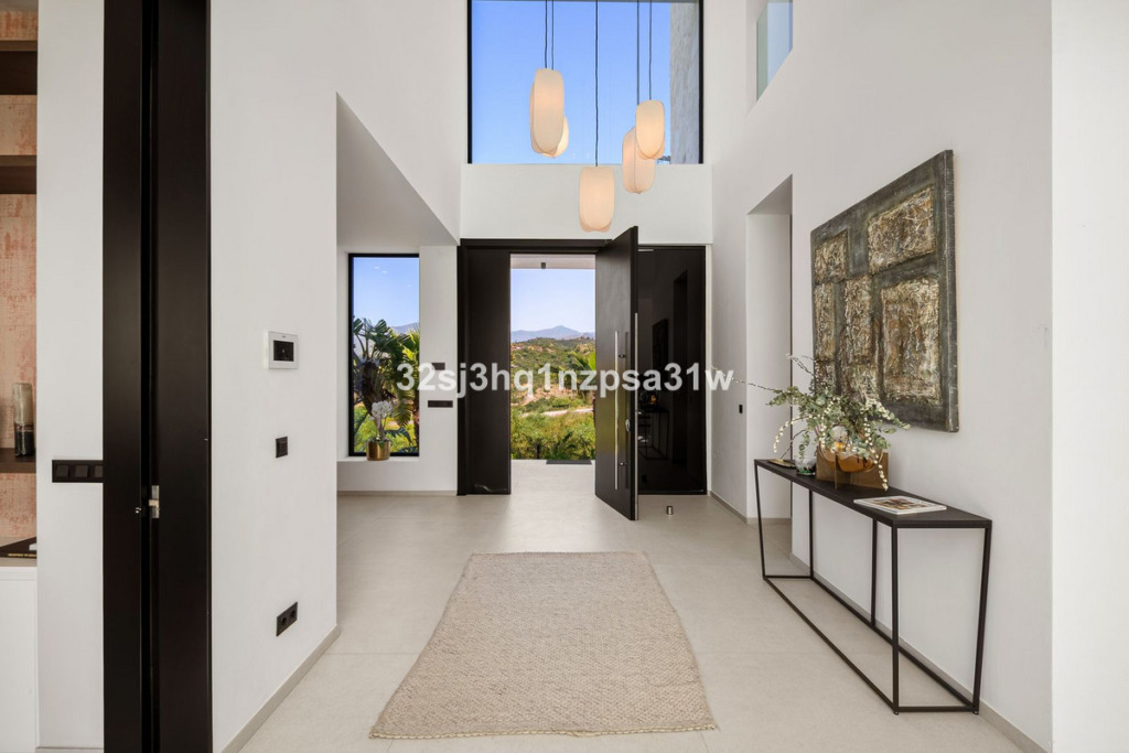 Detached Villa — Estepona