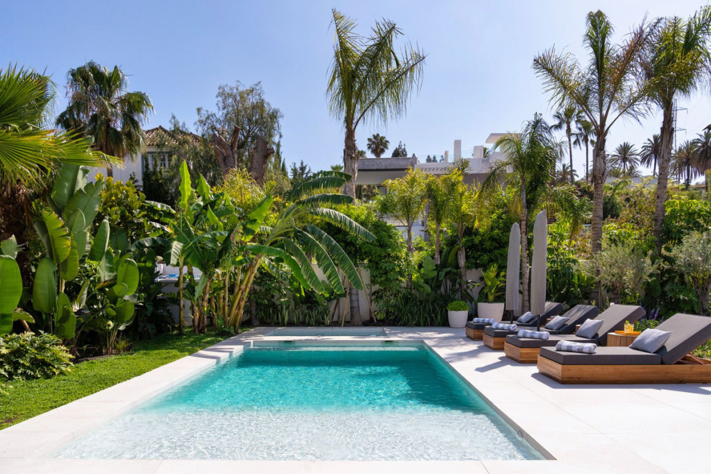Detached Villa — Marbella