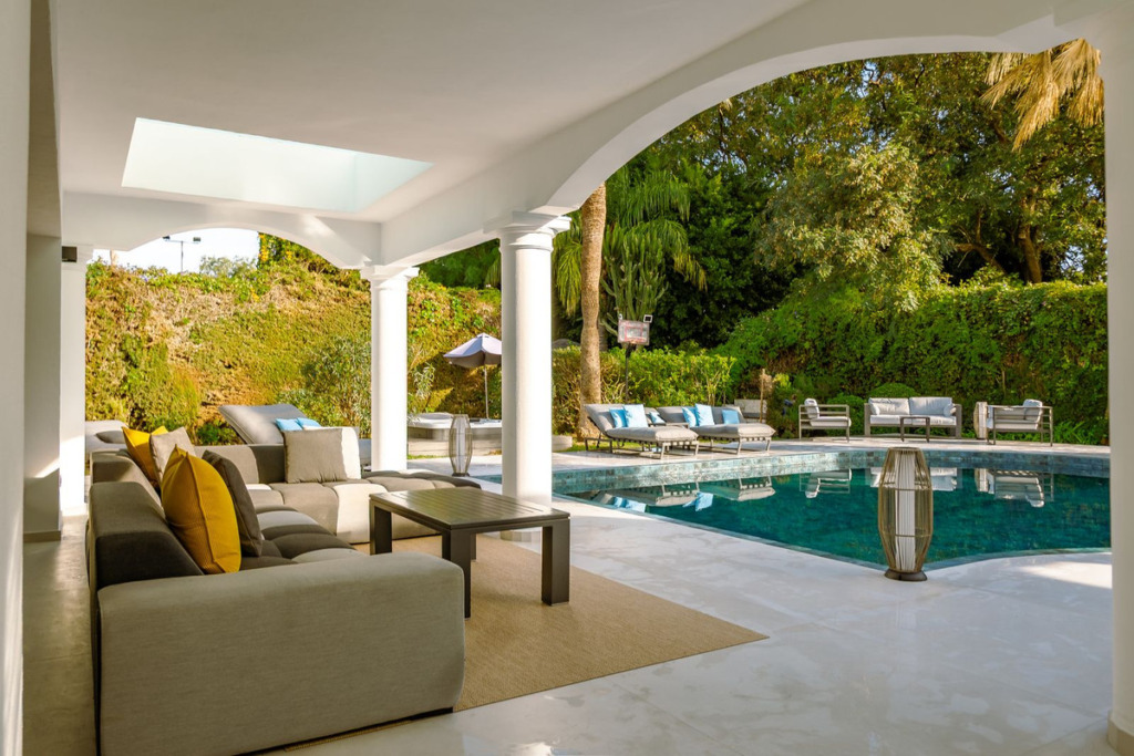 Detached Villa — El Paraiso