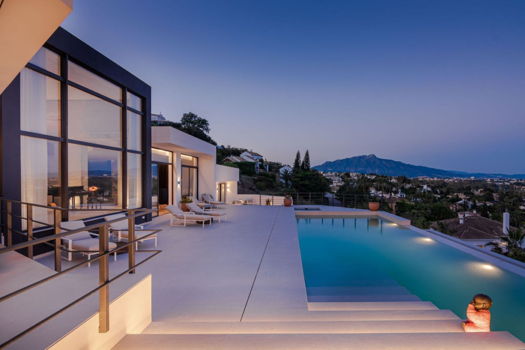Villa – Chalet — Benahavís