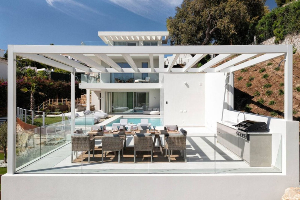 Villa – Chalet — Elviria