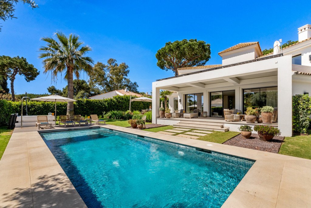 Villa – Chalet — Los Monteros