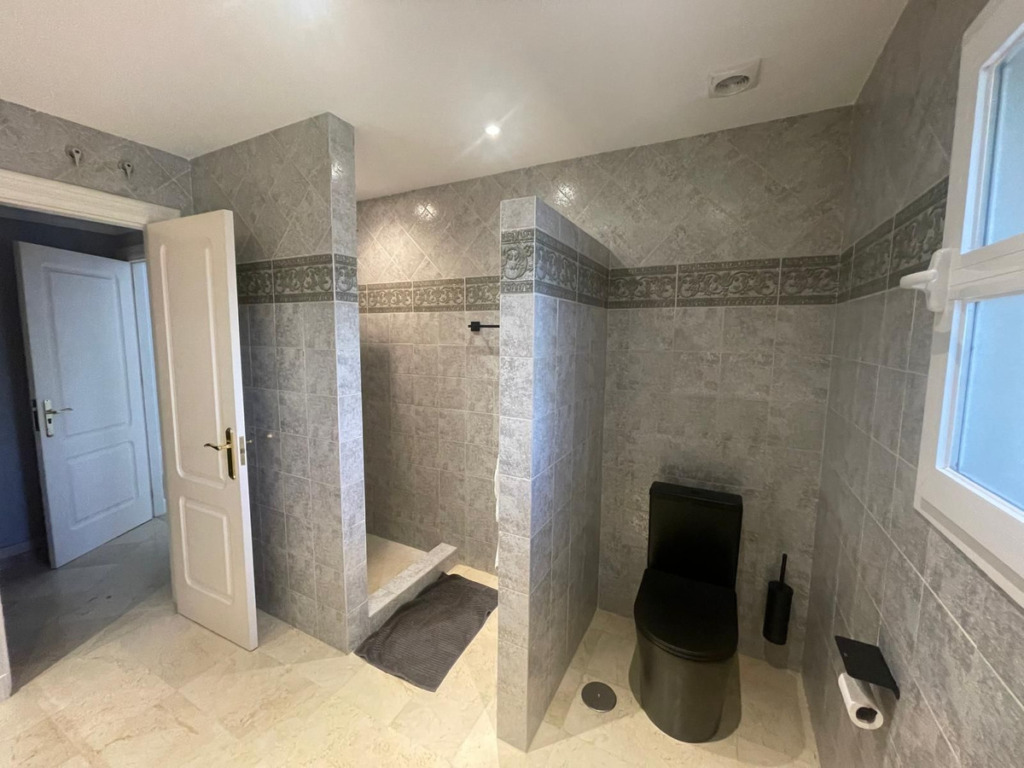 Detached Villa — Los Arqueros