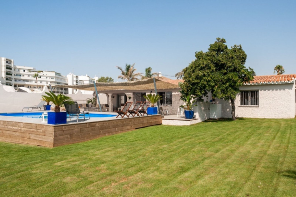 Villa – Chalet — San Pedro de Alcántara