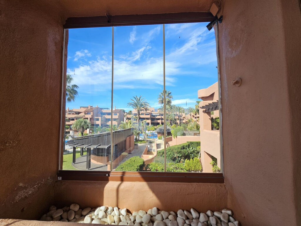 Middle Floor Apartment — Estepona