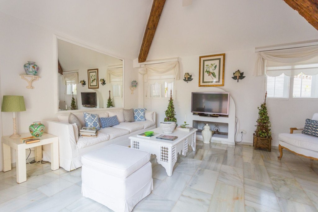 Villa – Chalet — The Golden Mile
