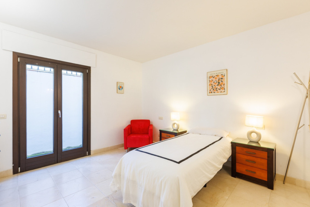 Detached Villa — Guadalmina Baja